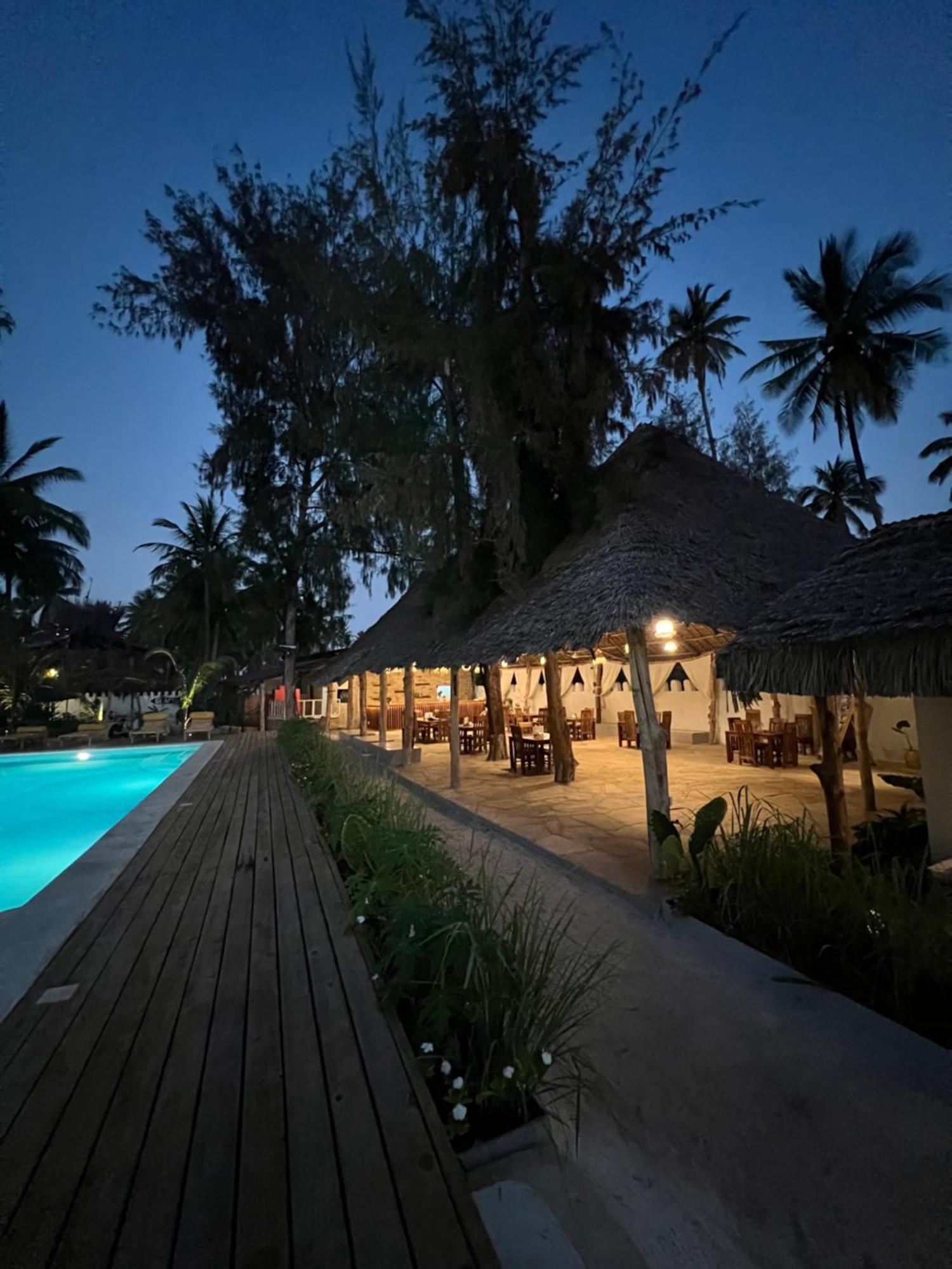 Mem Luxury Apartments And Hotel Paje Exterior foto